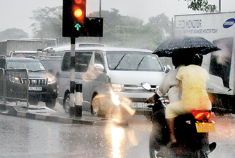 දිවයිනේ ප‍්‍රදේශ රැසකට අදත් මිලි මීටර 75 ඉක්මවූ තද වැසි ඇති විය හැකියි.