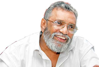 මැකෝ  සිය ධුරයෙන් ඉල්ලා අස්වෙන බව ජනපතිට දැනුම් දෙයි