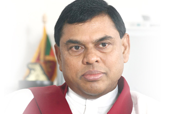 බැසිල් රාජපක්ෂ මහතා මුදල් අමාත්‍යධූරයේ දිවුරුම් දෙයි